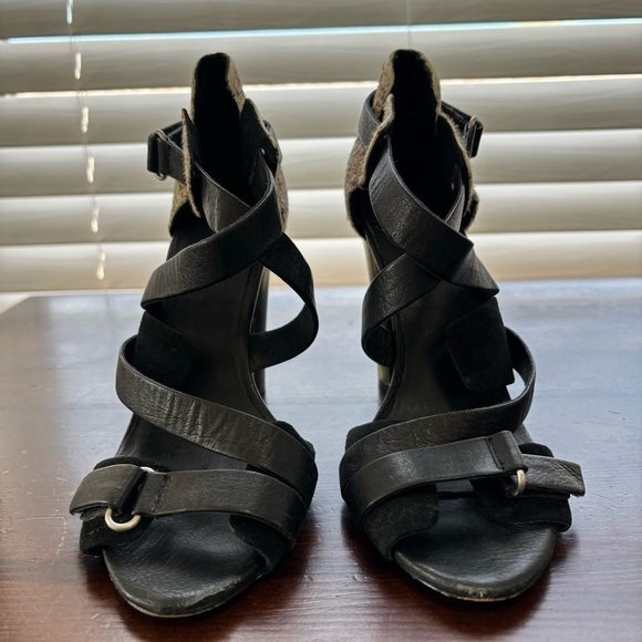 L.A.M.B. Gwen Stefani Korry Black Leather Brown Calf Hair Strappy Heels Size 6.5 - Picture 5 of 11